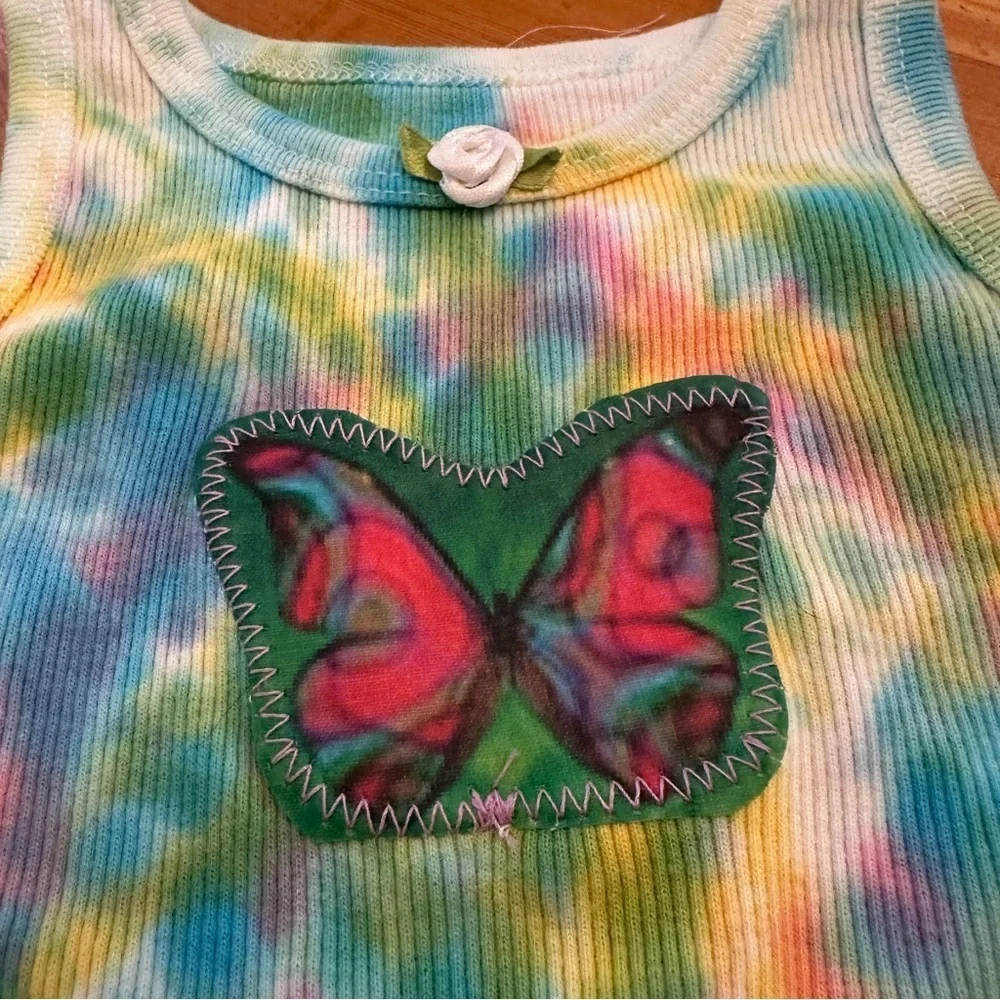NWOT Old Navy Ribbed Tank Tank with butterfly 6-12 months